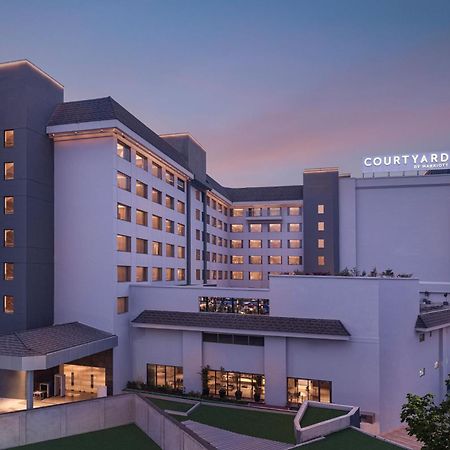 Courtyard By Marriott Shillong Hotel Bagian luar foto