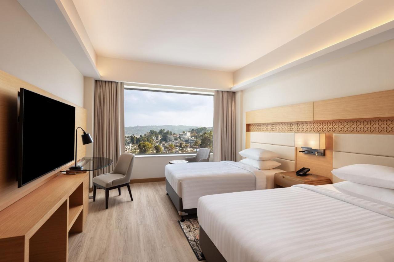 Courtyard By Marriott Shillong Hotel Bagian luar foto