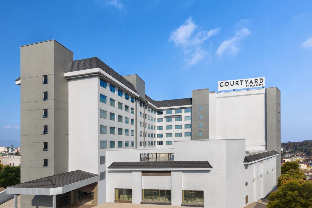 Courtyard By Marriott Shillong Hotel Bagian luar foto