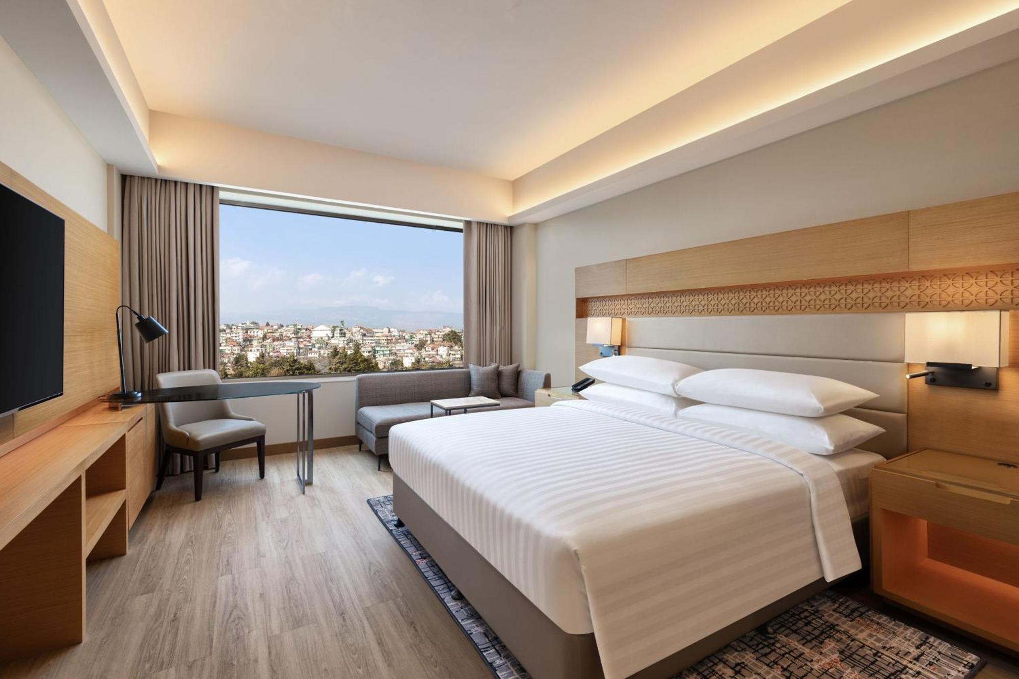 Courtyard By Marriott Shillong Hotel Bagian luar foto