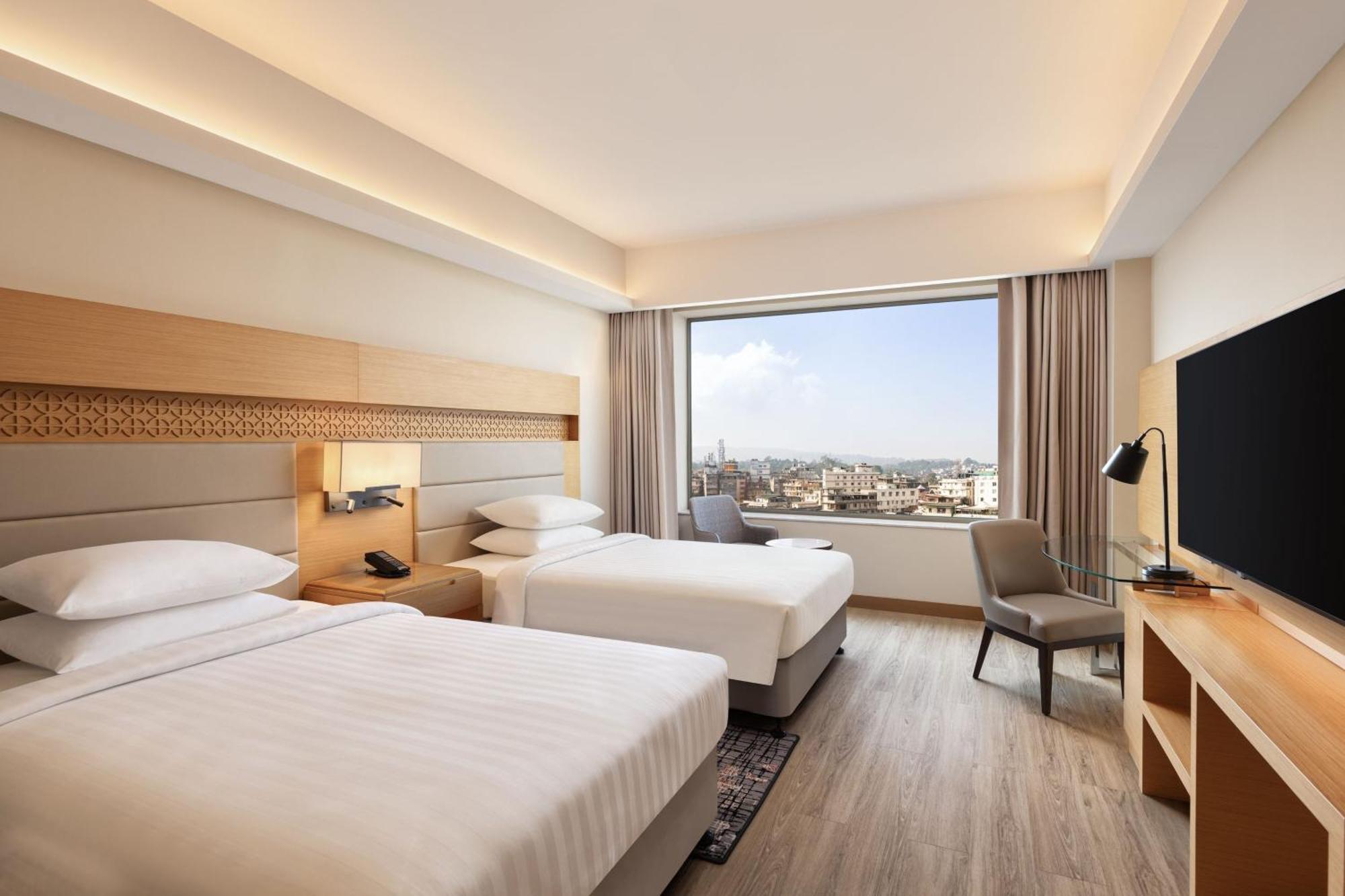 Courtyard By Marriott Shillong Hotel Bagian luar foto